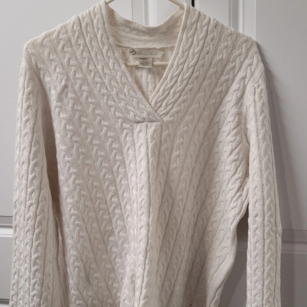 Jillian Nicole Sweater Women's Size: XLarge V-Neck